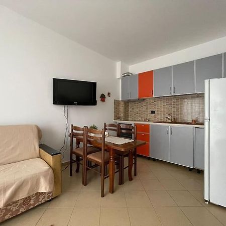 Sea View Apartment In Vlore Exterior photo