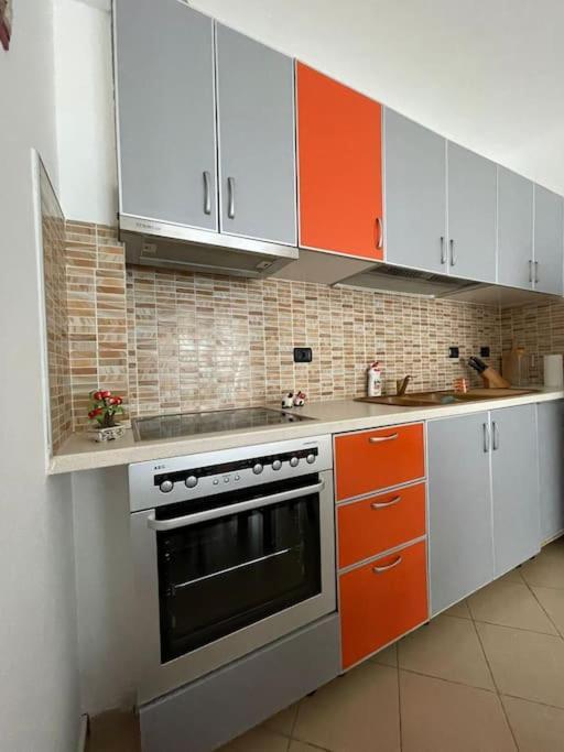 Sea View Apartment In Vlore Exterior photo