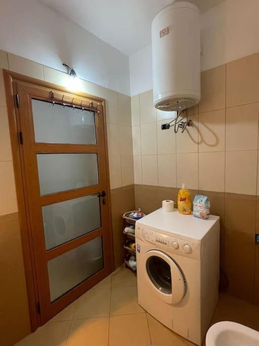 Sea View Apartment In Vlore Exterior photo