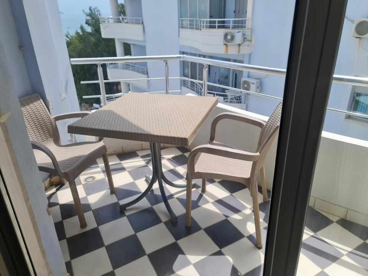 Sea View Apartment In Vlore Exterior photo